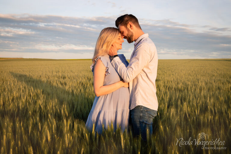 IMG_1836bVinstaNicolaVongerichtenPhotographyBabybauchPaarshooting
