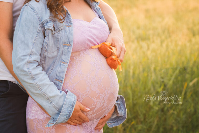 IMG_5659NicolaVongerichtenPhotographyBabybauchshootingSUeW